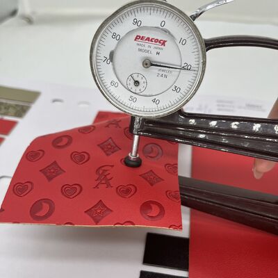 PU Pressed Embossed Synthetic Faux Leather Fabric Waterproof Elastic Car Seat Decorative Upholstery Chair Shoe Bag Table Mat